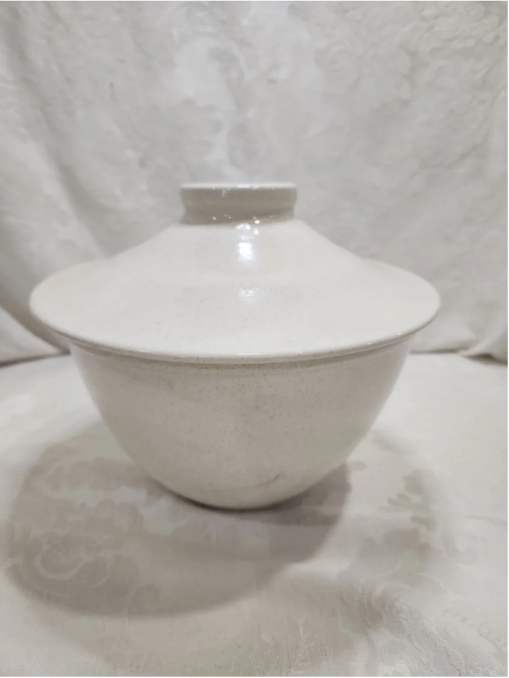 Vtg MCM USA Beige Speckled Covered Baking Dish Bowl 8